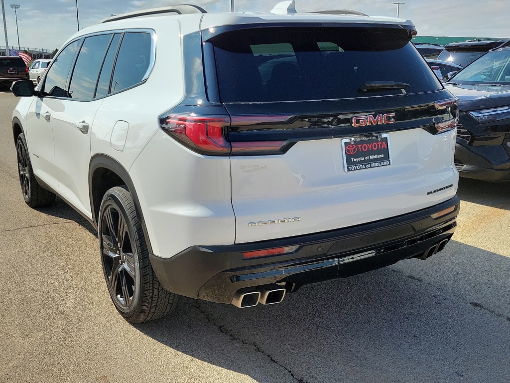 Used 2024 GMC Acadia Elevation SUV