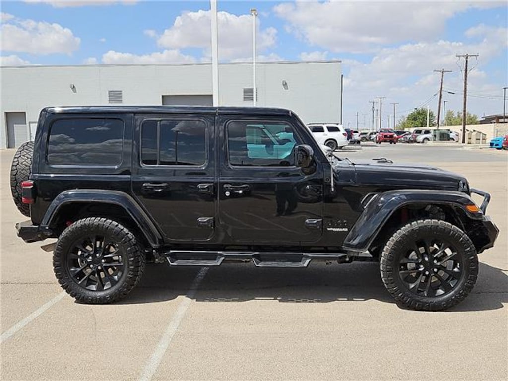 Used 2021 Jeep Wrangler Unlimited Sahara SUV