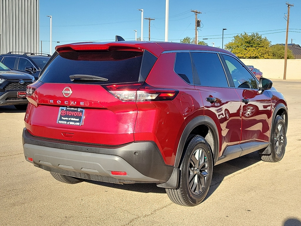 Used 2023 Nissan Rogue S SUV