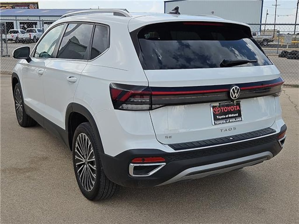 Used 2025 Volkswagen Taos 1.5T SE SUV