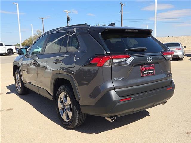 2024 Toyota RAV4 XLE photo 2