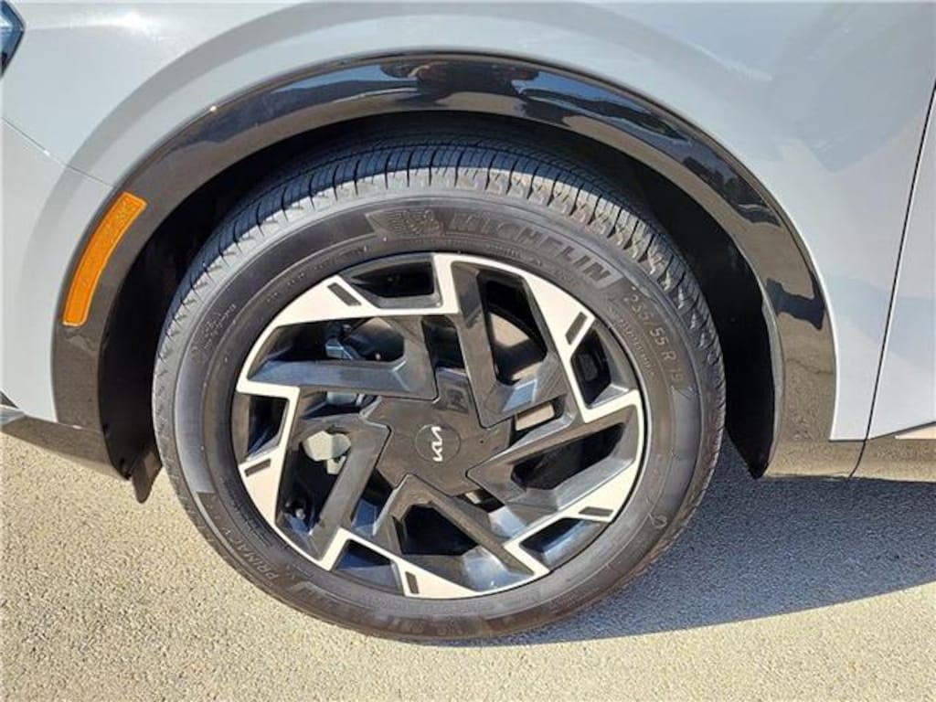 Used 2025 Kia Sportage SX-Prestige SUV