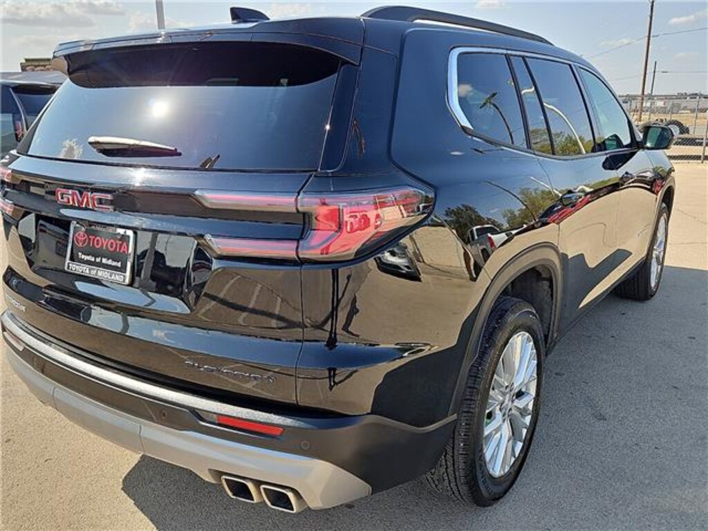 Used 2025 GMC Acadia Elevation SUV