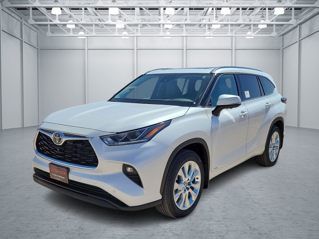 New 2026 Toyota Highlander Hybrid Limited SUV