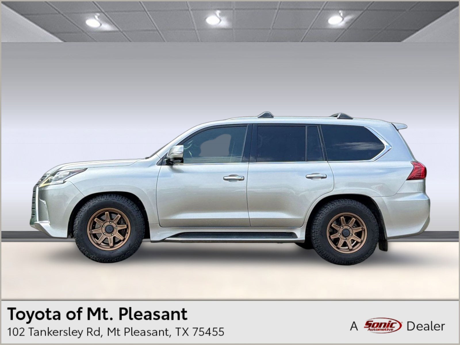 2019 Lexus LX 600 570 THREE-ROW's photo