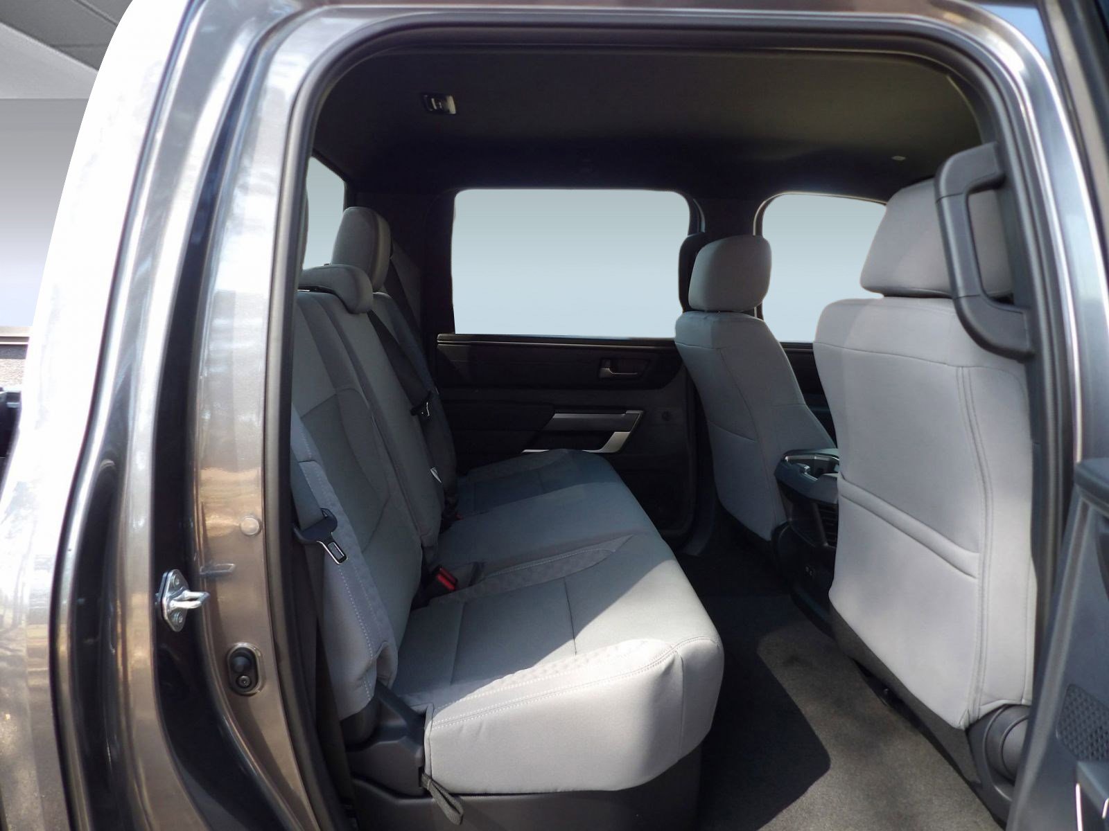 2025 Toyota Tundra SR5 - Photo 23