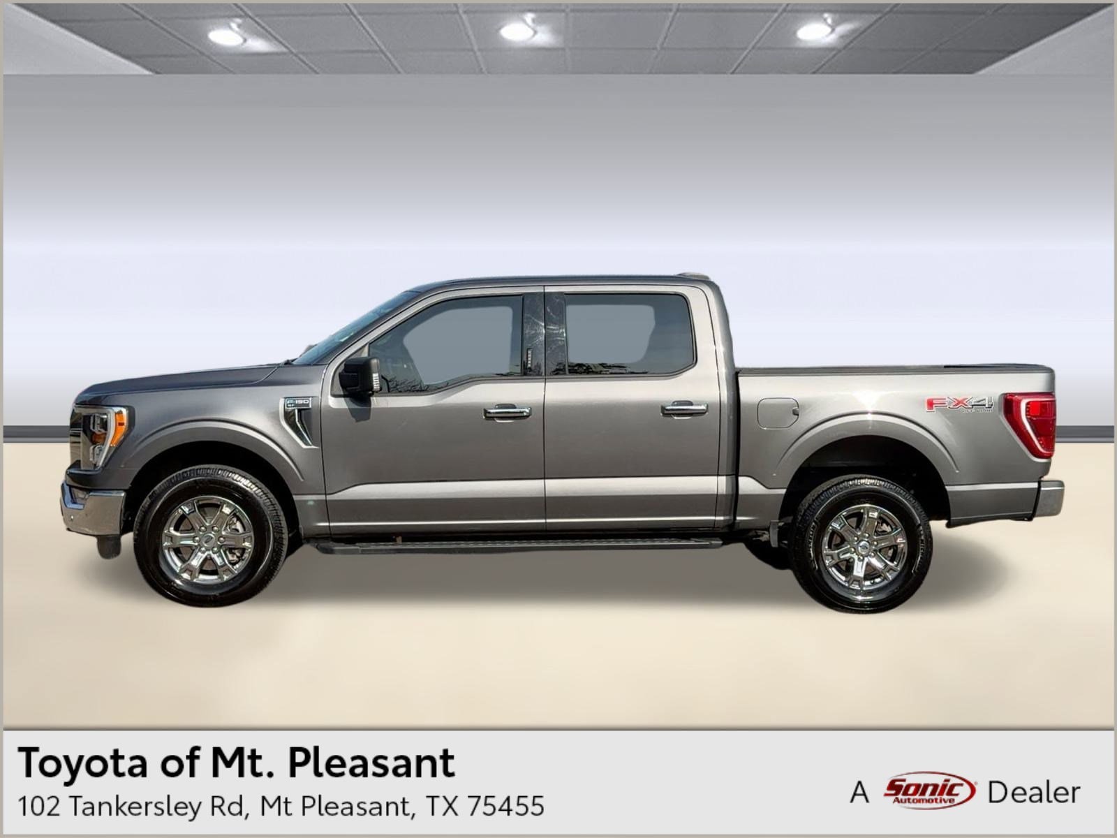 2022 Ford F-150 XLT's photo