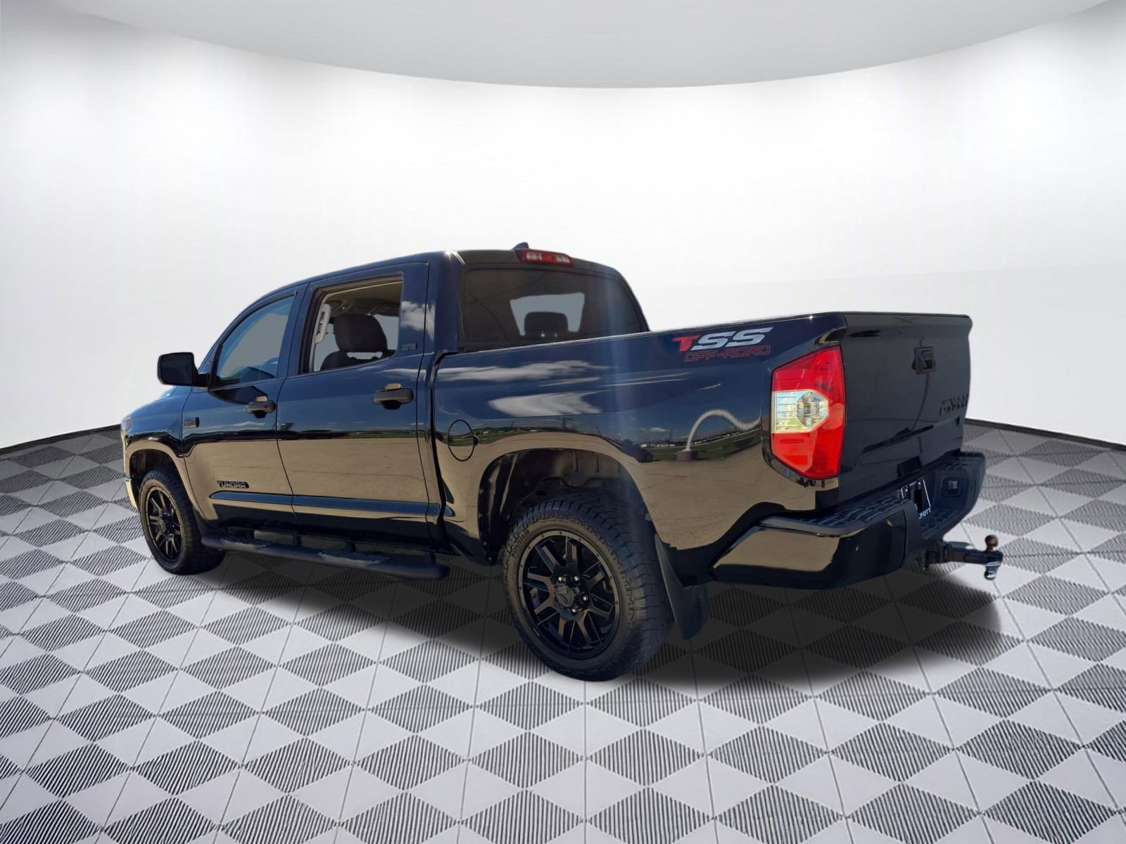 2021 Toyota Tundra SR5 CrewMax photo 3