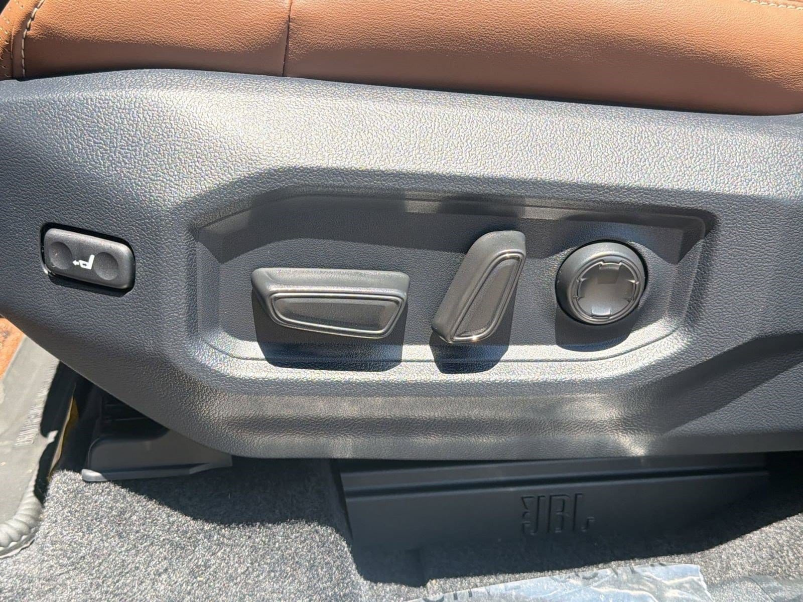 2026 Toyota Tundra 1794 Edition - Photo 13