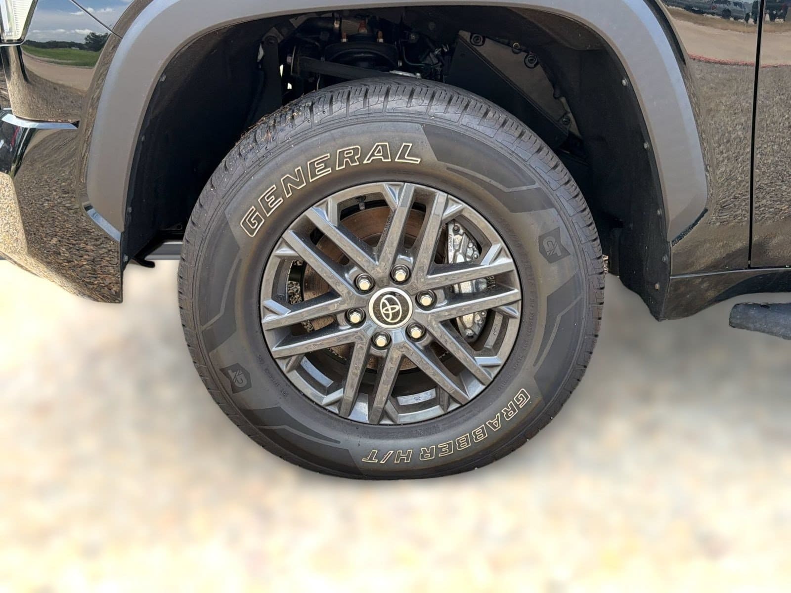2024 Toyota Tundra SR5 - Photo 12