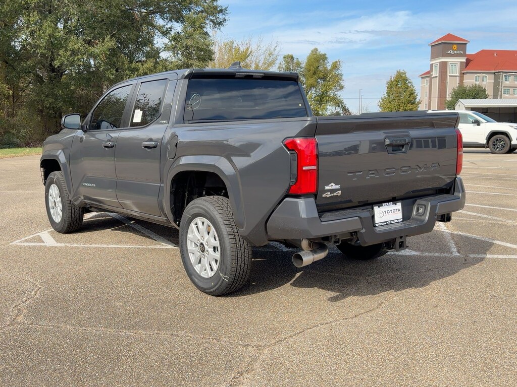 Used 2025 Toyota Tacoma SR5 Truck Double Cab