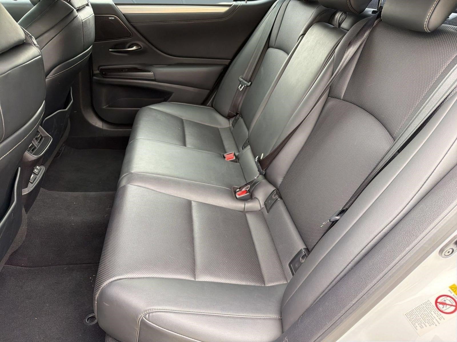 2019 Lexus ES F SPORT - Photo 22