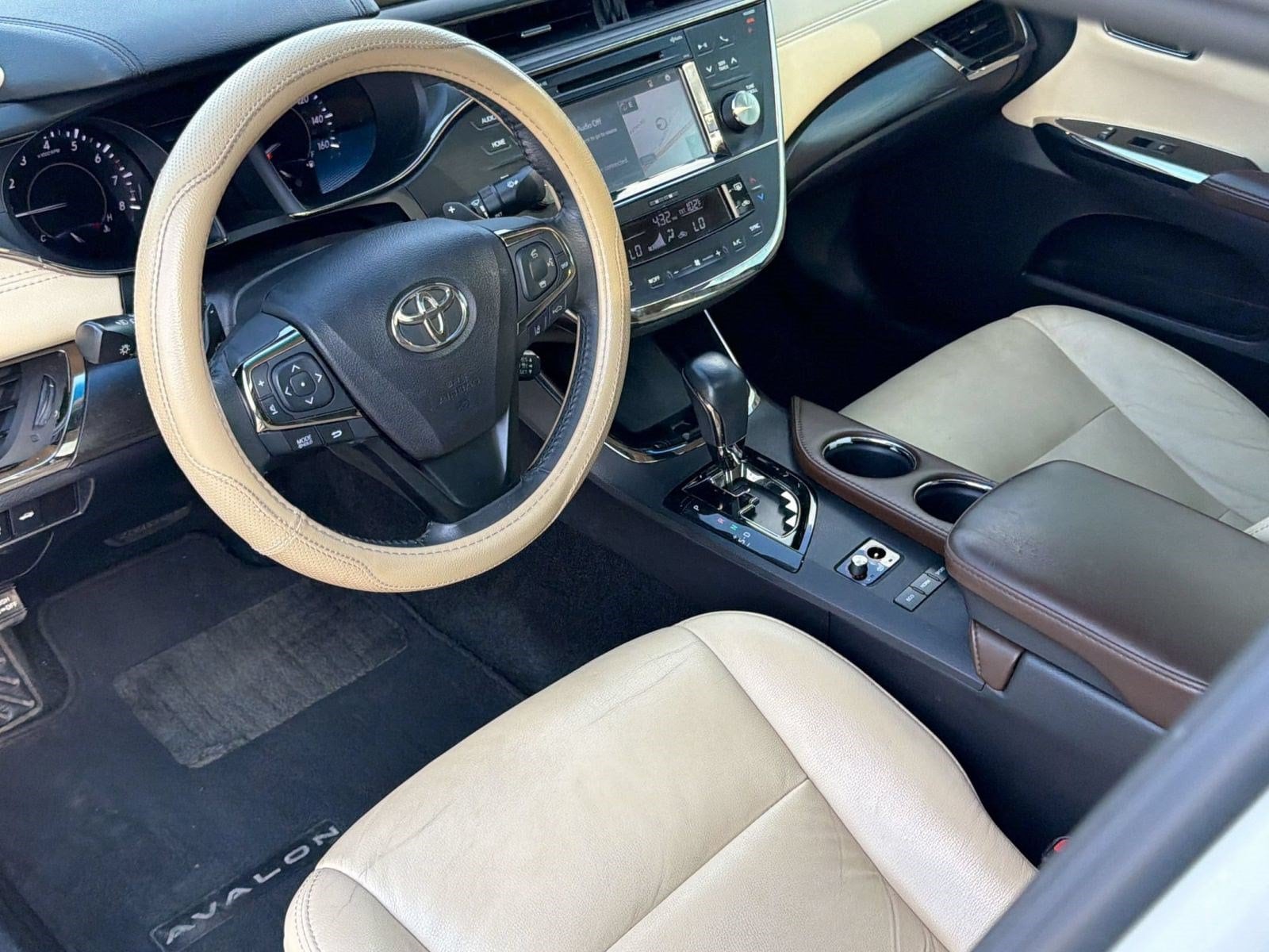 2018 Toyota Avalon XLE Premium Sedan