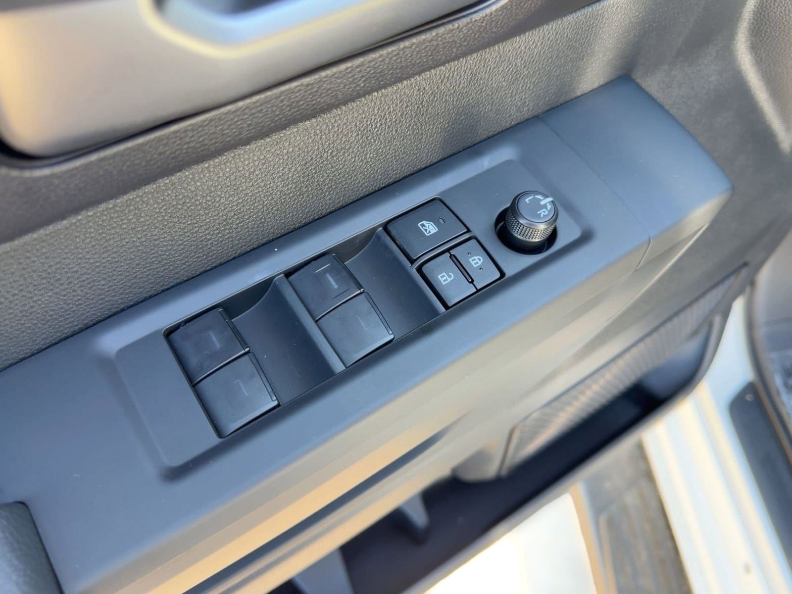 2026 Toyota Tundra SR5 - Photo 31
