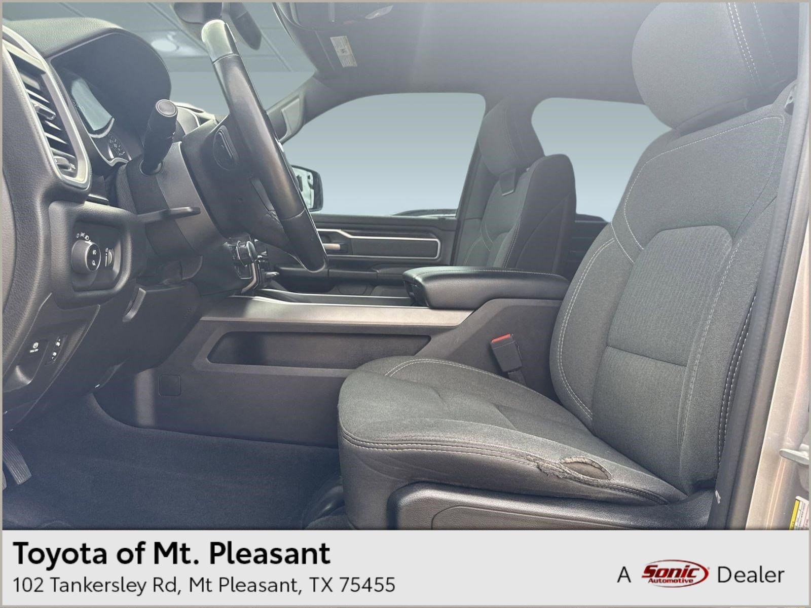 2021 RAM 1500 Big Horn/Lone Star 4x4 Crew Cab 5'7's photo
