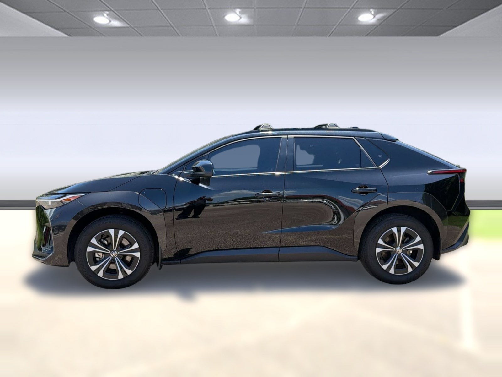 Used 2024 Toyota bZ4X XLE with VIN JTMAAAAA0RA043291 for sale in Mount Pleasant, TX