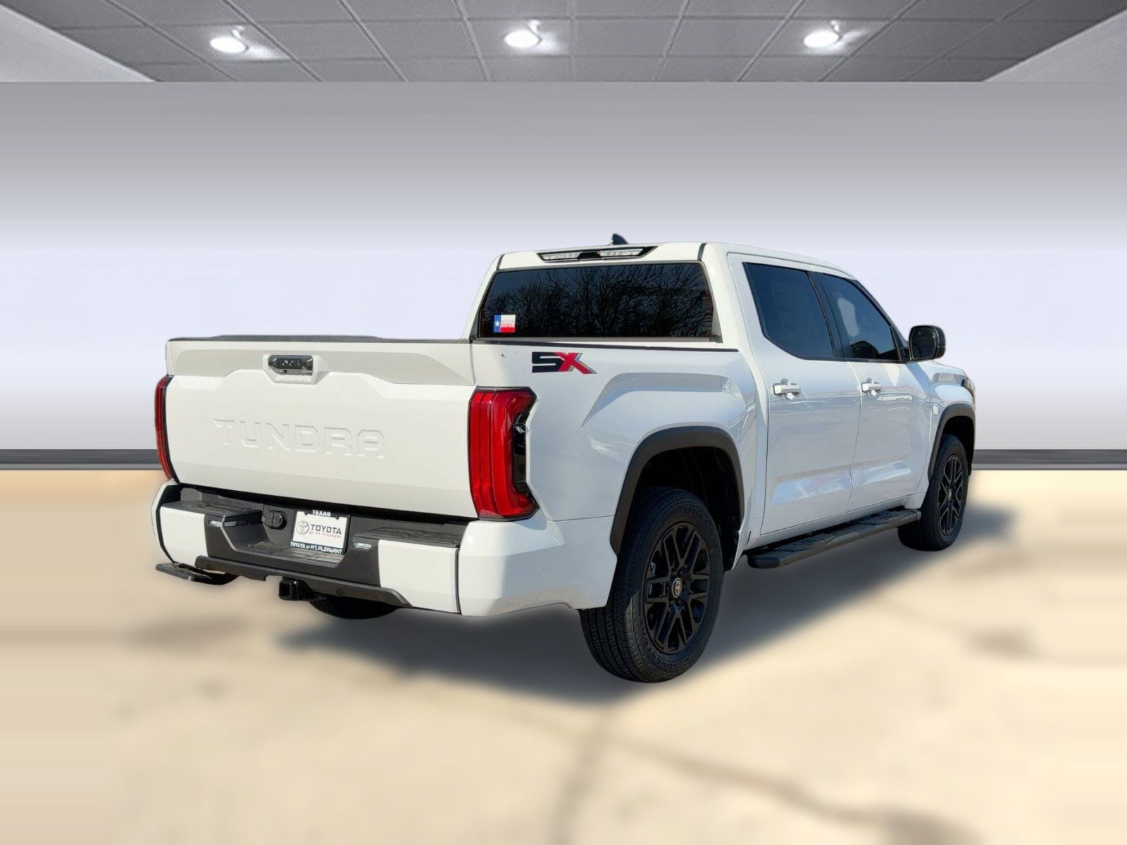 2026 Toyota Tundra SR5 - Photo 9