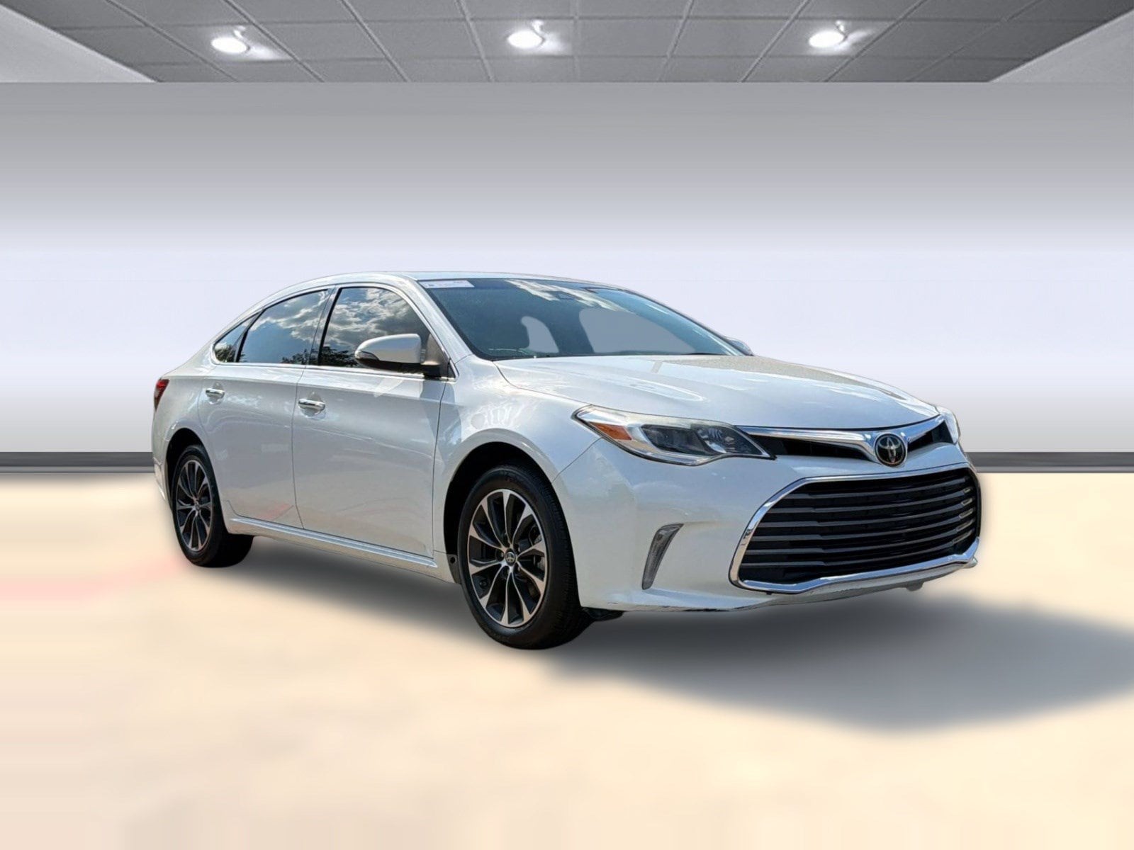 2018 Toyota Avalon XLE Premium Sedan