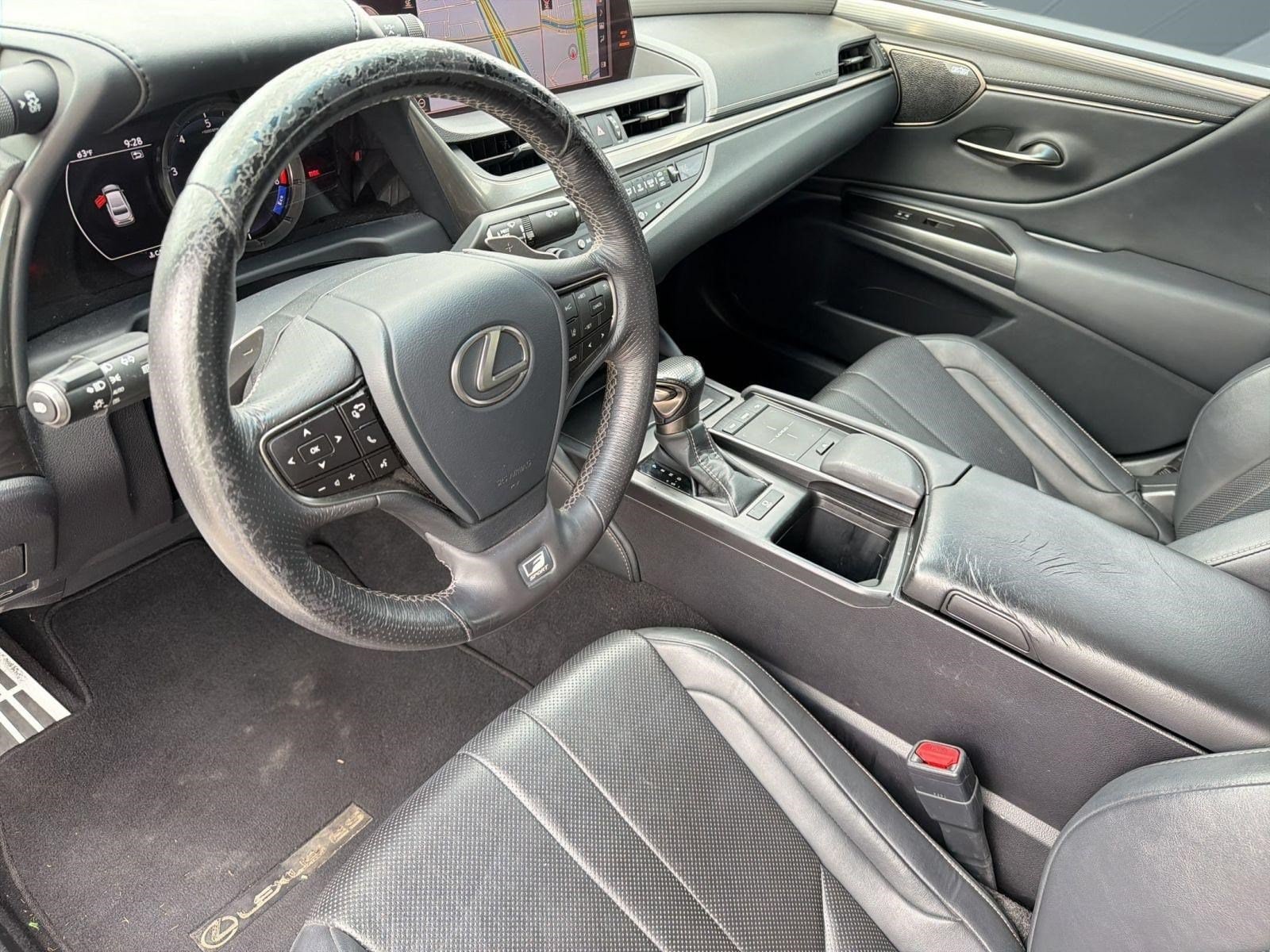 2019 Lexus ES F SPORT - Photo 4