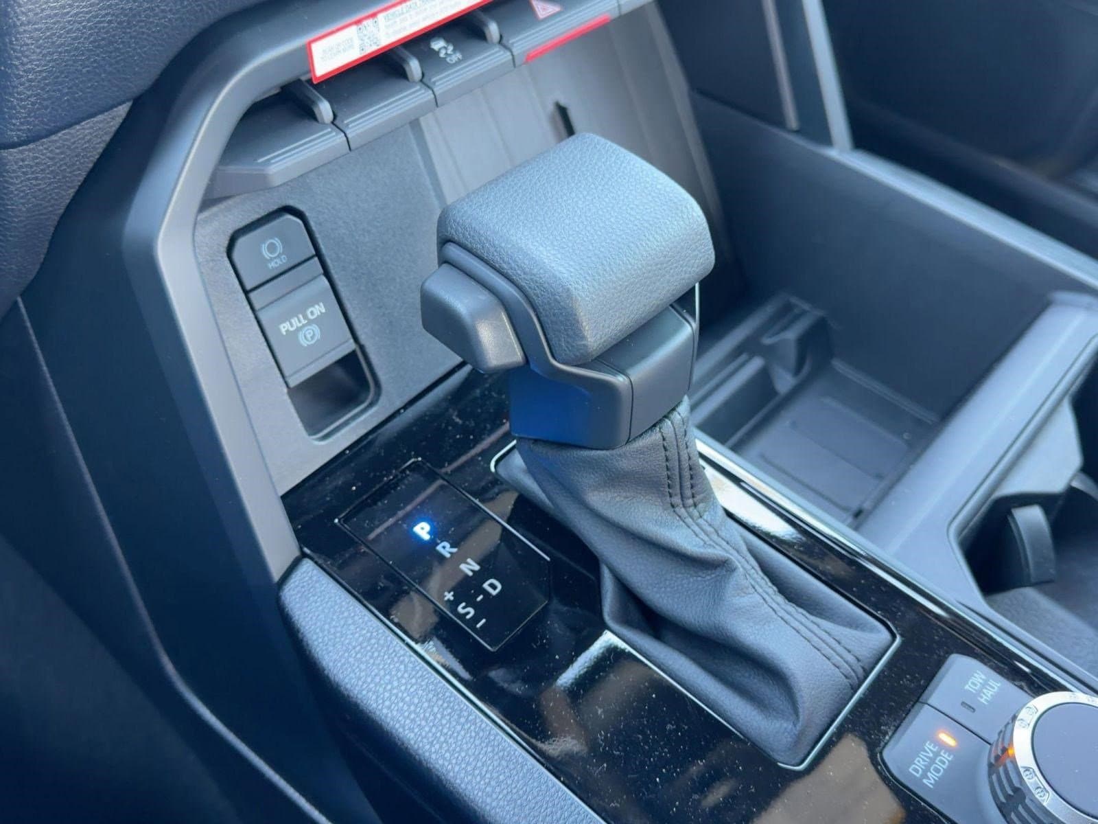2026 Toyota Tundra SR5 - Photo 17