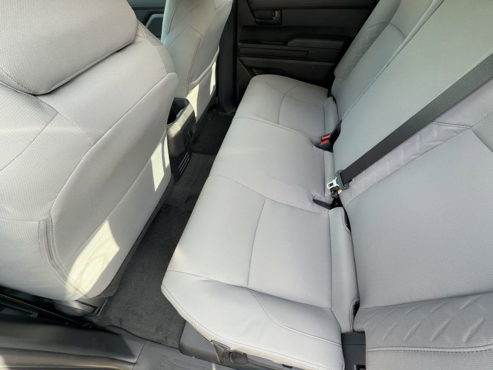 2025 Toyota Tacoma SR5 - Photo 20