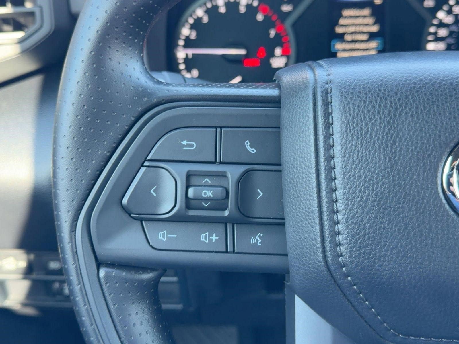 2026 Toyota Tundra SR5 - Photo 23