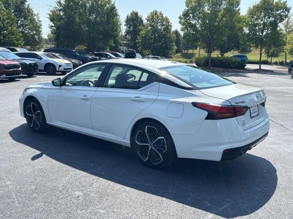 Used 2024 Nissan Altima 2.5 SR Sedan
