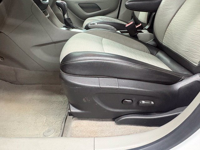 2016 Buick Encore Convenience - Photo 17