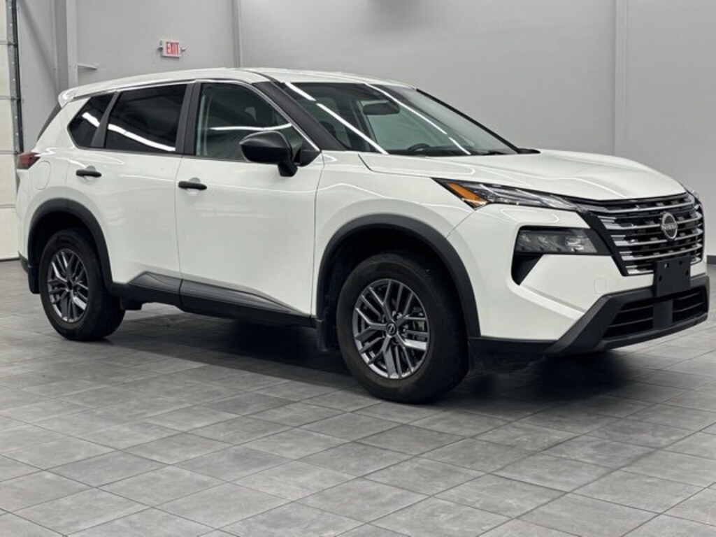 Used 2024 Nissan Rogue S SUV