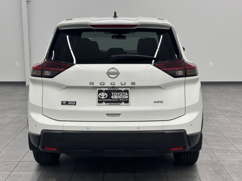 Used 2024 Nissan Rogue S SUV