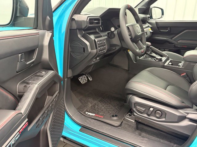 2026 Toyota Tacoma TRD Pro - Photo 12