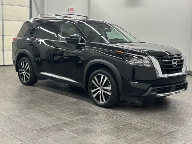 2025 Nissan Pathfinder SUV 