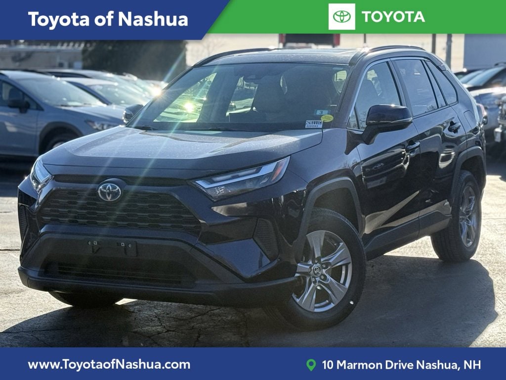 2023 Toyota RAV4 XLE's photo