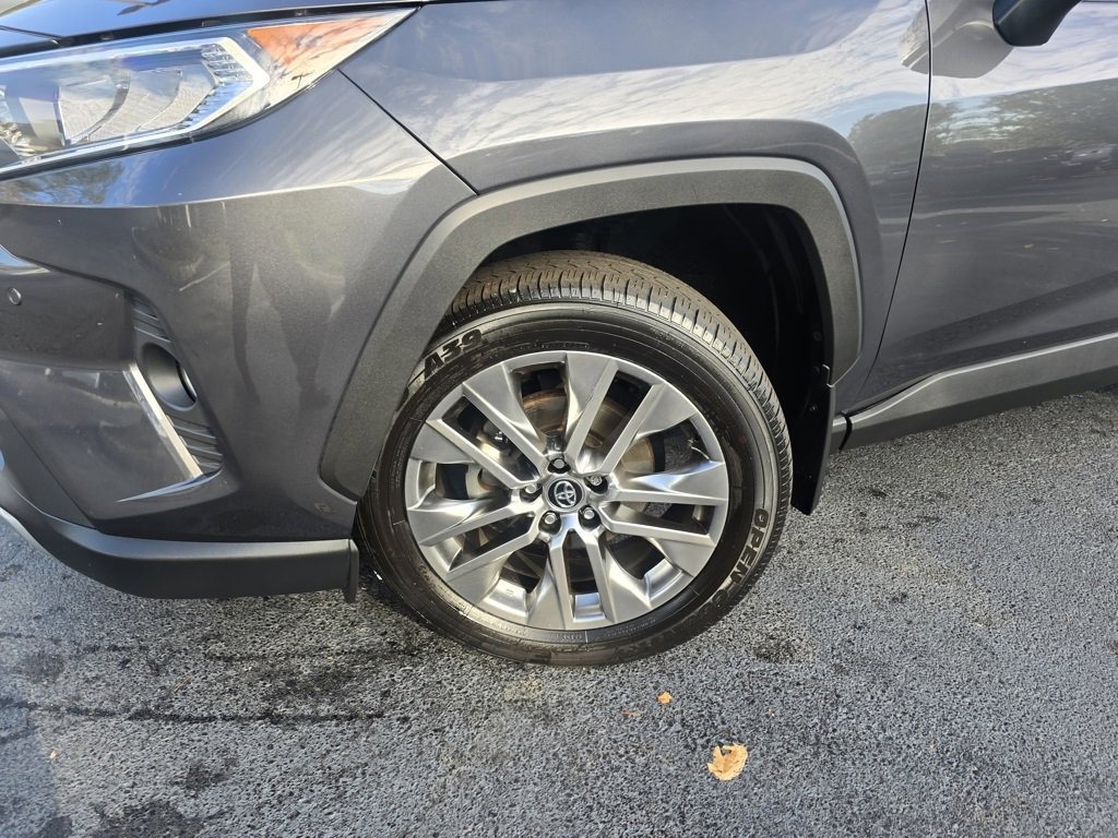 2020 Toyota RAV4 Limited photo 2