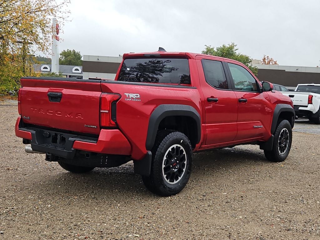 2025 Toyota Tacoma TRD Off Road - Photo 2