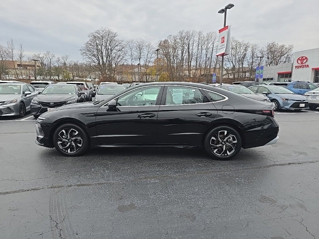 Used 2024 Hyundai Sonata SEL Sedan