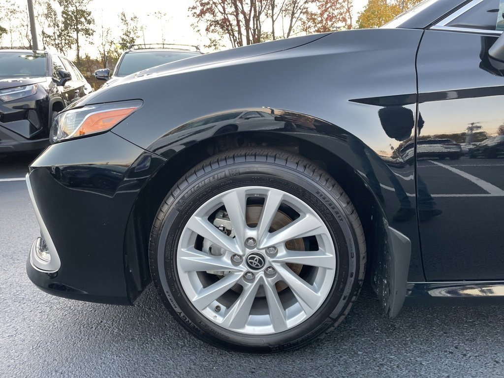 2023 Toyota Camry LE photo 3