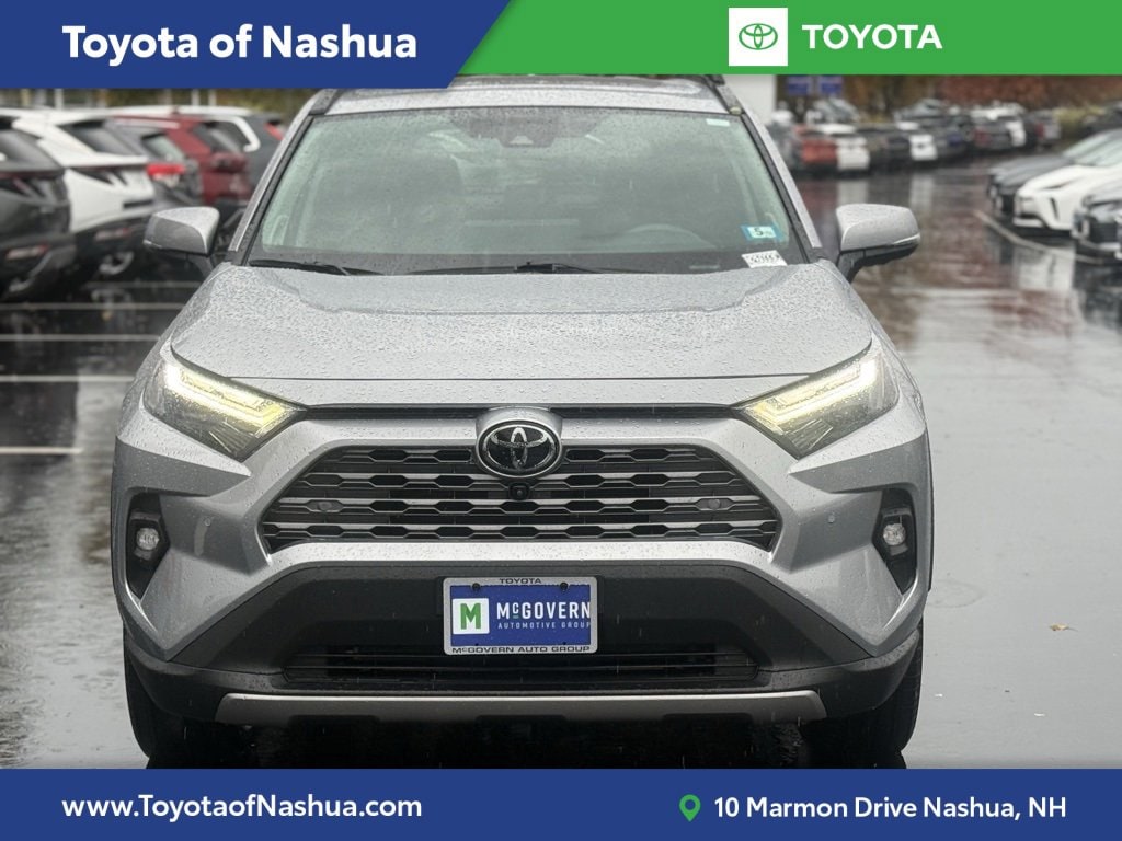 2023 Toyota RAV4 Limited's photo