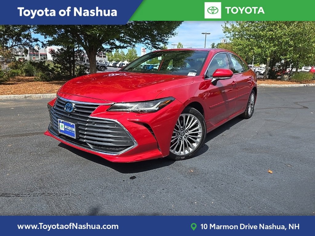 2022 Toyota Avalon Hybrid Sedan 