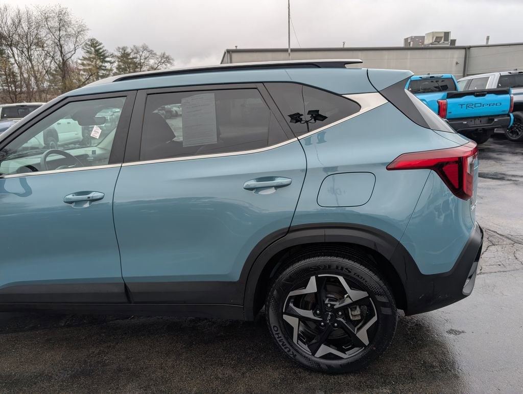 Used 2025 Kia Seltos EX Sport Utility