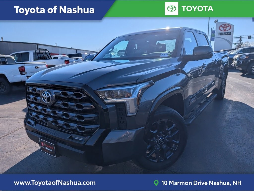 2023 Toyota Tundra Platinum's photo