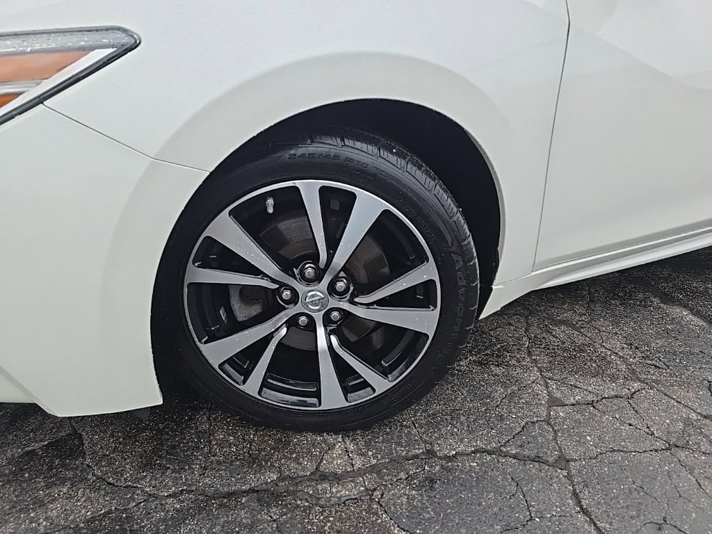 Used 2018 Nissan Maxima SV with VIN 1N4AA6AP2JC364720 for sale in Nashua, NH
