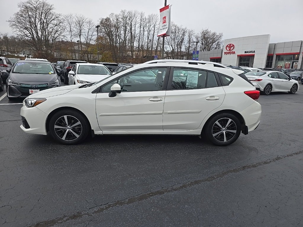 2022 Subaru Impreza Premium photo 3