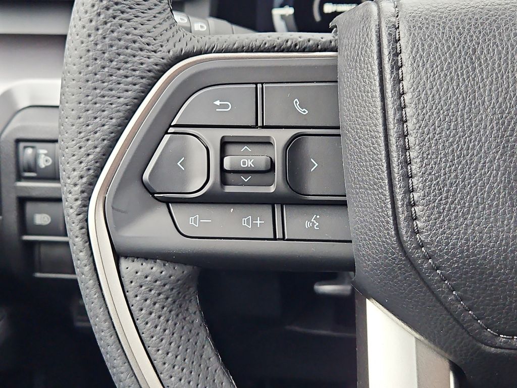 2025 Toyota Tacoma TRD Off Road - Photo 16