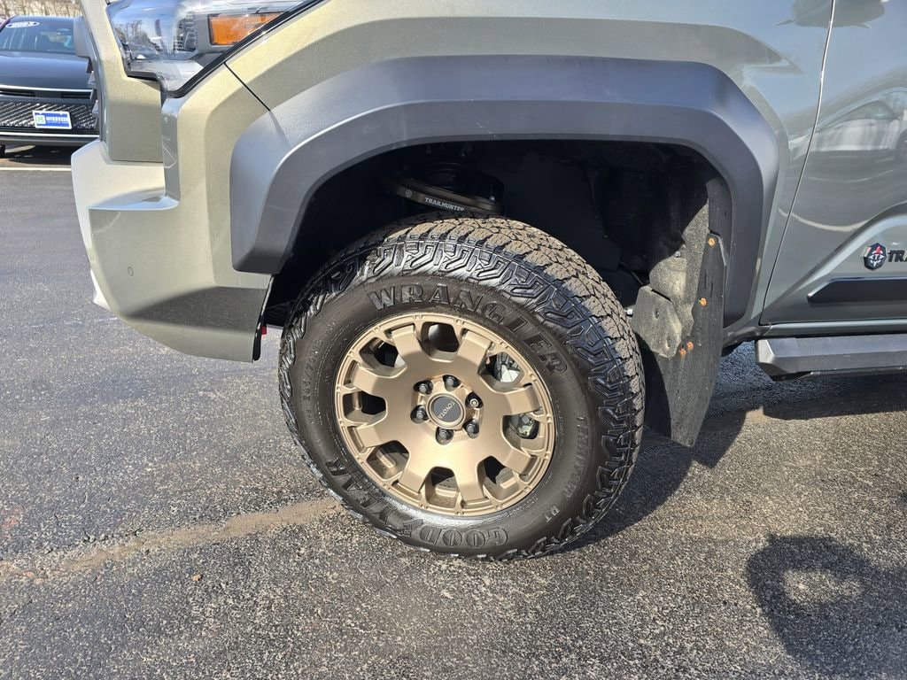 Used 2024 Toyota Tacoma Hybrid Trailhunter Truck