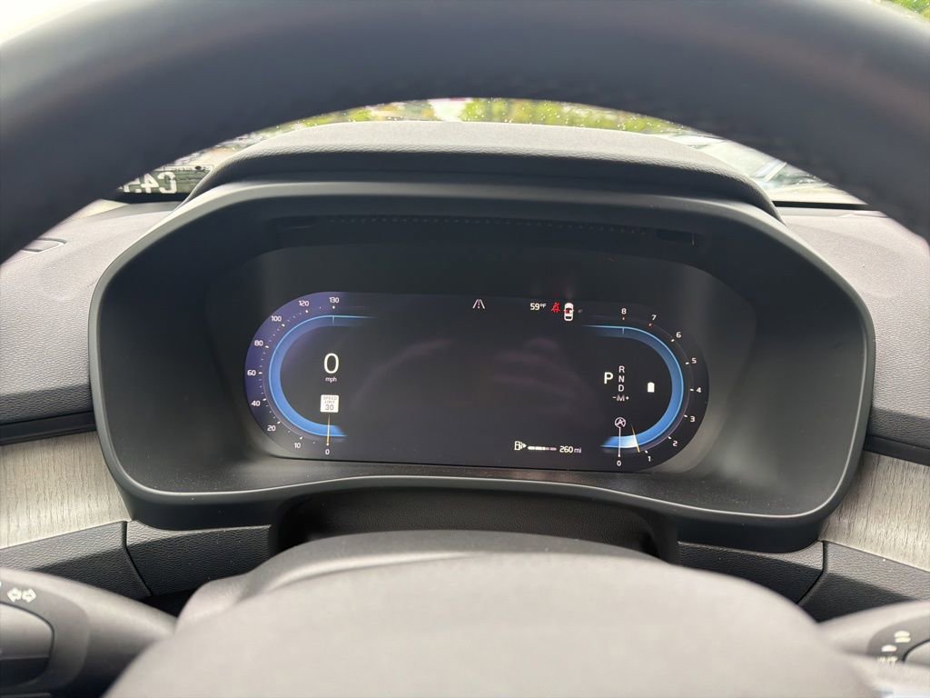 2023 Volvo XC40 Plus - Photo 23