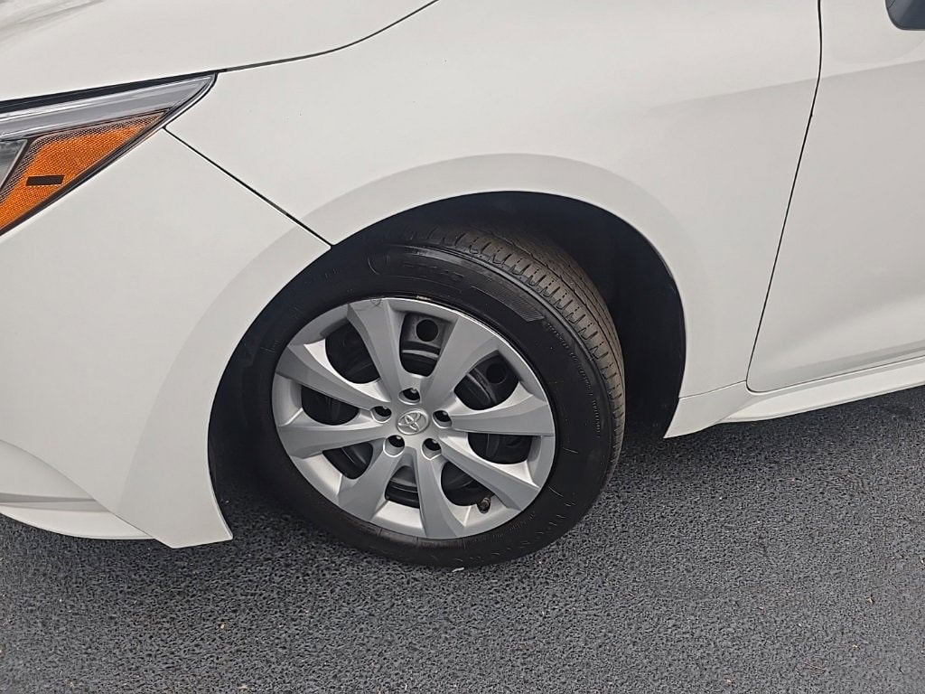Certified 2022 Toyota Corolla LE Sedan