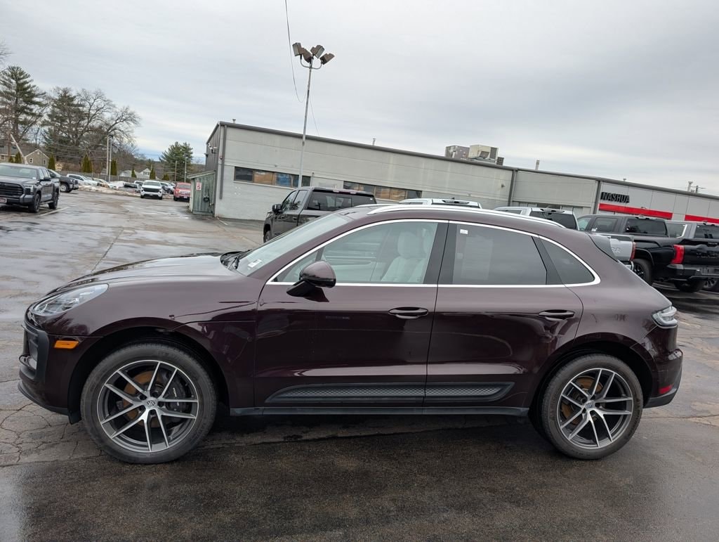 Used 2024 Porsche Macan Base Sport Utility