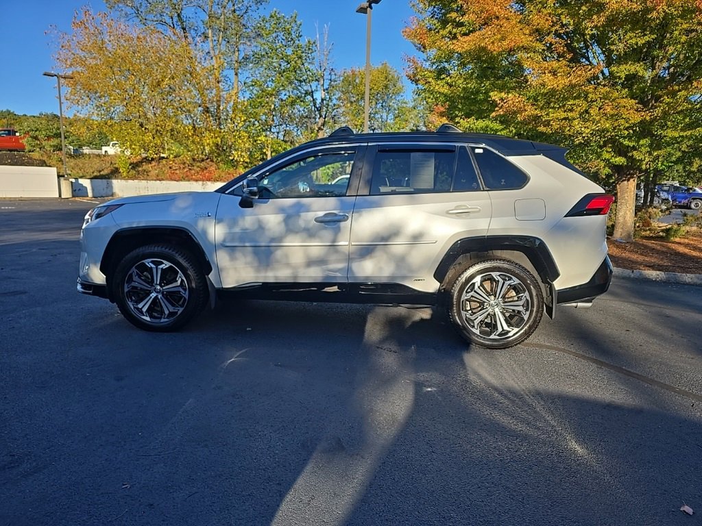 2023 Toyota RAV4 Prime XSE photo 2