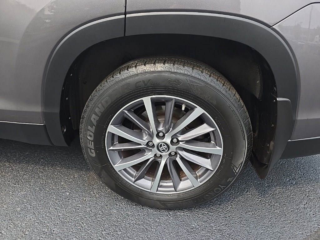 2019 Toyota Highlander XLE photo 3